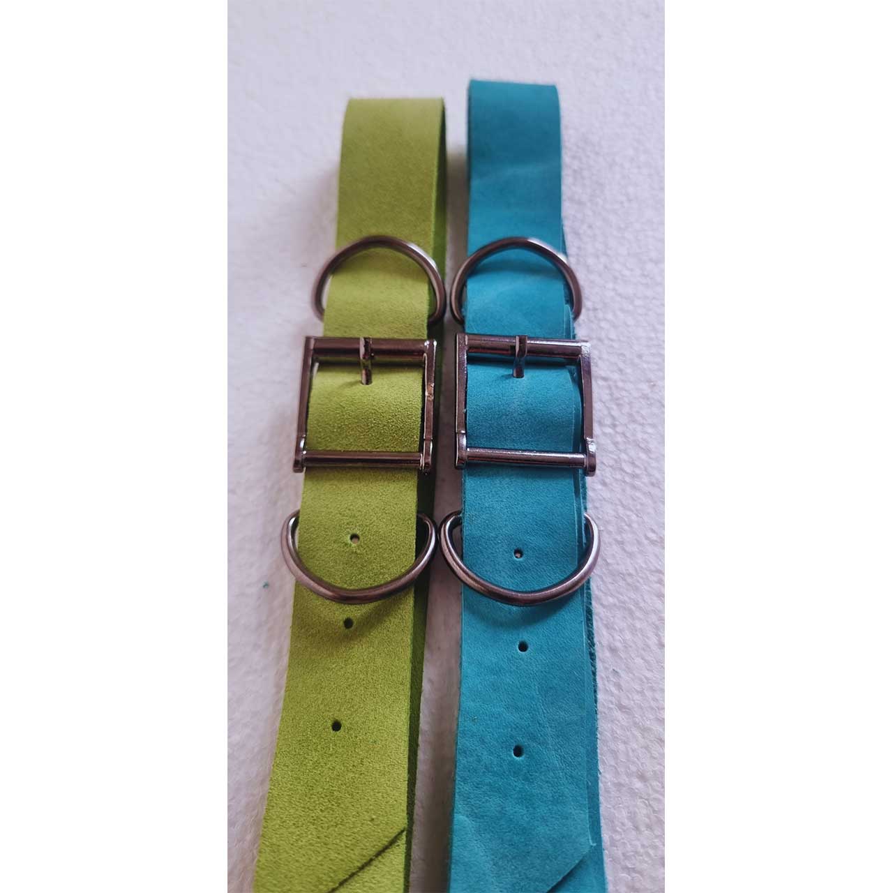 BLUE-AND-GREEN-ANTELOPE-LEAYHER-DOG-COLLAR