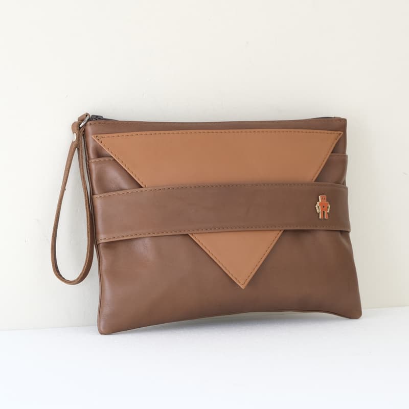 Nui Brown X-Tan Lover Clutch Bag (4)