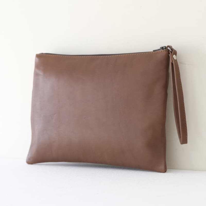 Nui Brown X-Tan Lover Clutch Bag (6)