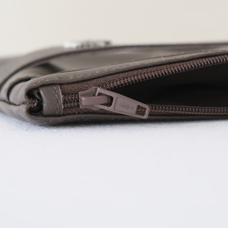 Nui Olive Green Lover Clutch Bag (2)